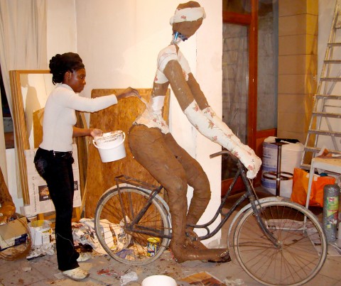 22 oktober 2008 › Réalisation d'une nouvelle sculpture «Journée sans voiture».