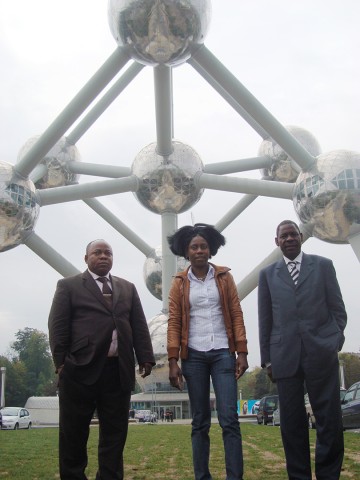 06 oktober 2009 › Elenga Oko Nianga, Rhode Makoumbou et Jonas Tchikaya Balou.