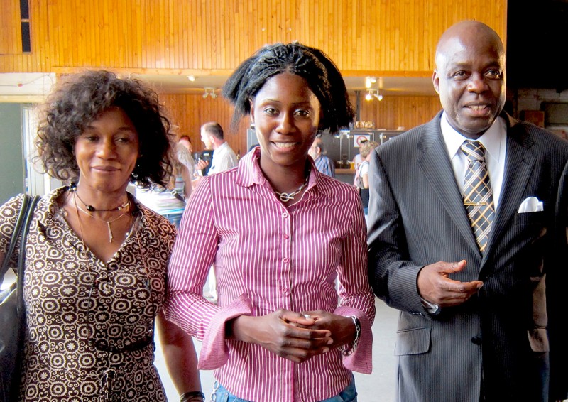 06 juni 2010 › Fatoumata Sidibé (députée régionale bruxelloise), Rhode Makoumbou et Roger Julien Menga (Ambassadeur de la République du Congo).