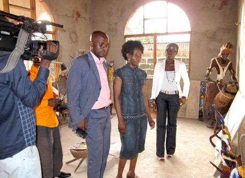 13 januari 2010 › L'ethonologue Sorel Eta, Rhode Makoumbou et la journaliste Désirée Hermione Ngoma des «Dépêches de Brazzaville».