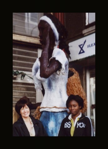 29 avril 2006 › Laurette Onkelinx (Vice-première ministre et Ministre de la justice) et Rhode Makoumbou.