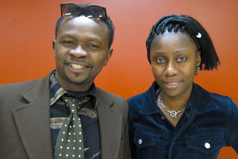 15 avril 2011 › Le peintre congolais Manicet Malonga Magrego et Rhode Makoumbou.
