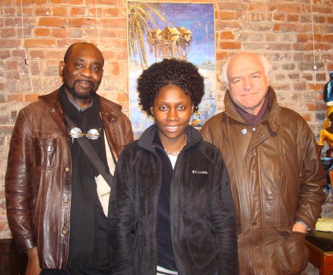 04 décembre 2009 › Maurice Boyikasse Buafomo (conteur congolais), Rhode Makoumbou et Pierre Ergo (poète belge).