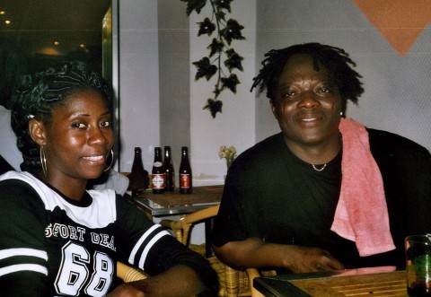 15 septembre 2006 › Rhode Makoumbou et le musicien togolais Fidèle Affannou.