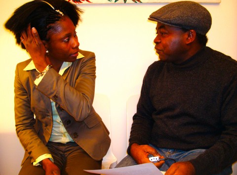 05 februari 2009 › Rhode Makoumbou interviewée par Gaston M'bemba-Ndoumba (journaliste-écrivain congolais du magazine Amina).