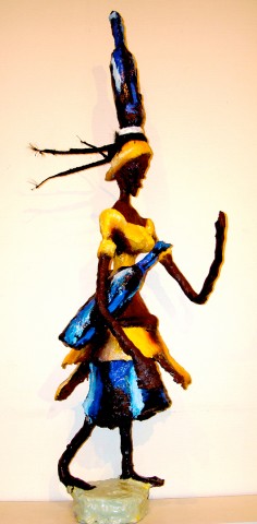Rhode Makoumbou › Sculpture : «En revenant du puit» (2009) • ID › 207