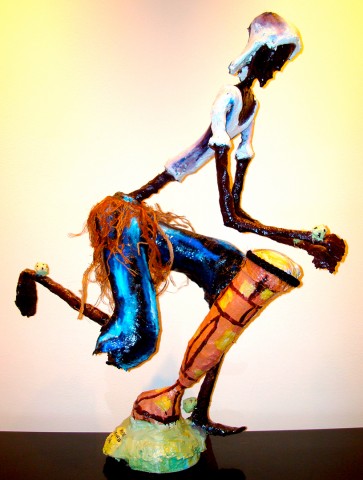 Rhode Makoumbou › Sculpture : «Joueur de tam-tam» • ID › 182
