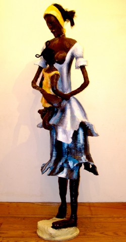 Rhode Makoumbou › Sculpture : «L’allaitement» • ID › 89