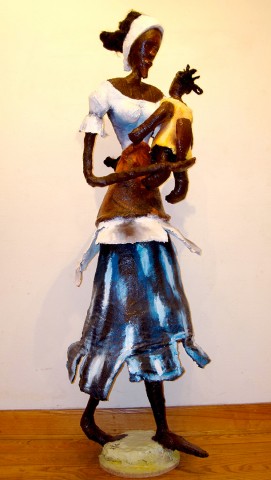 Rhode Makoumbou › Sculpture : «La berceuse» (2007) • ID › 88