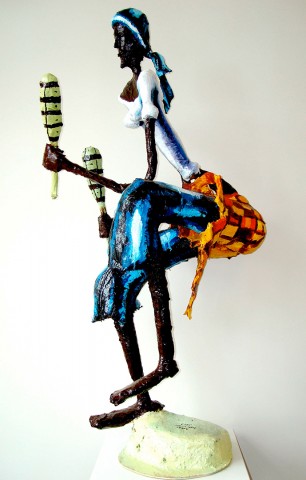 Rhode Makoumbou › Sculpture : «La danseuse» • ID › 115