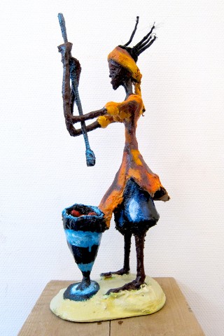 Rhode Makoumbou › Sculpture : «La pileuse de manioc» • ID › 287