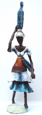 Rhode Makoumbou › Beeldhouwwerk: «La porteuse d’eau (4)» • ID › 37