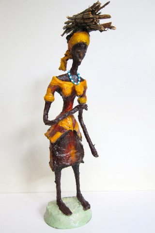 Rhode Makoumbou › Sculpture : «La porteuse de bois» • ID › 271