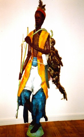 Rhode Makoumbou › Sculpture : «Le chasseur à l'oiseau (1)» (2005) • ID › 25