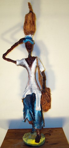 Rhode Makoumbou › Sculpture : «Le récolteur de vin de palme» (2005) • ID › 64