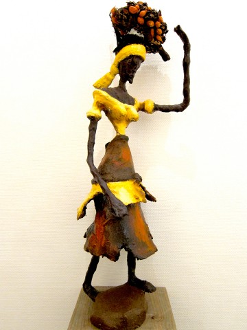 Rhode Makoumbou › Sculpture : «Porteuse à l'enfant» (2008)
