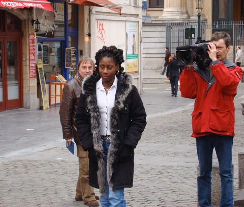 13 maart 2008 › Interview de Rhode Makoumbou pour TV RFO - TV5 Monde.