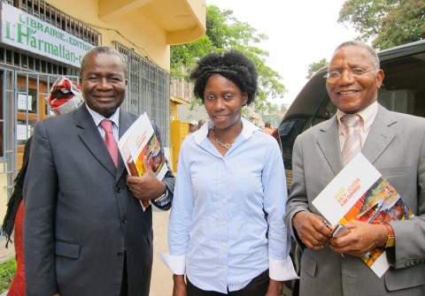 04 janvier 2010 › Alphonse Ndzanga K., Rhode Makoumbou et Jean Luc Aka Evy.