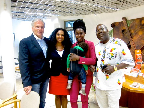 04 juni 2013 › Axel Wiertz (et son épouse), Rhode Makoumbou et Franklin Mikangou.