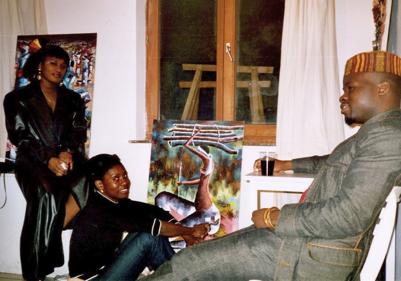 09 octobre 2004 › La chanteuse Fayila Boendi, Rhode Makoumbou et le chanteur-percussionniste Jeff Kavanda.