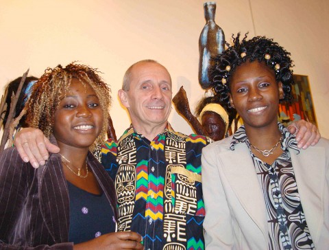 07 maart 2008 › La peintre congolaise Leticia Mahoungou Crolle, Marc Somville et Rhode Makoumbou.