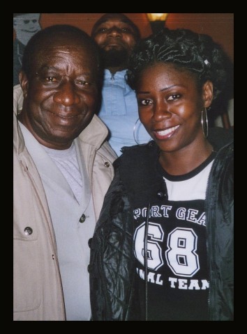 24 april 2005 › Le chanteur congolais Tabu Ley Rochereau et Rhode Makoumbou.