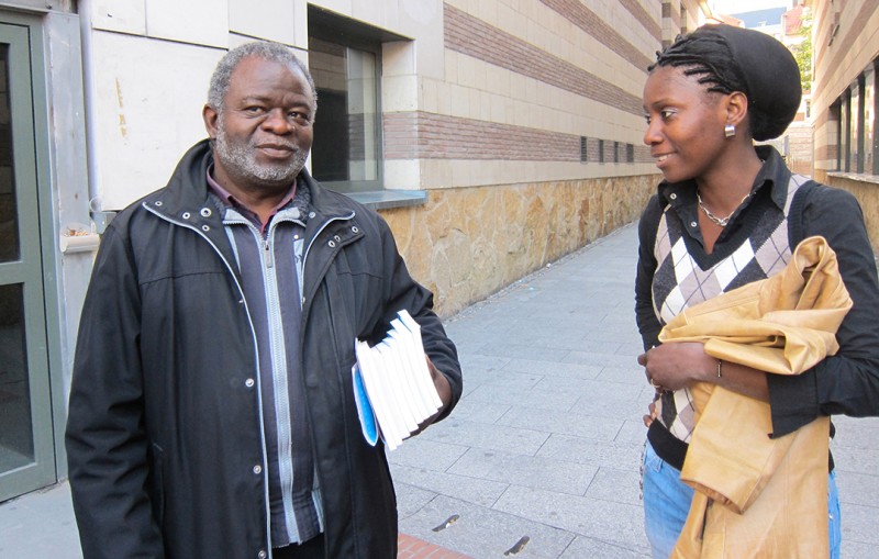 18 september 2010 › Le musicien-compositeur congolais Jeff Louna et Rhode Makoumbou.