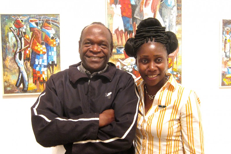 18 september 2013 › Le peintre congo-brazzavillois Trigo Piula et Rhode Makoumbou.