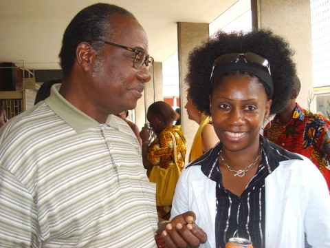 01 novembre 2008 › Le peintre ivoirien Monnet Bou et Rhode Makoumbou.