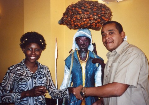 04 mai 2007 › Rhode Makoumbou et Fabrice Masuka (directeur du Festival Coeur d'Afrique et présentateur du Festival Couleur Café).