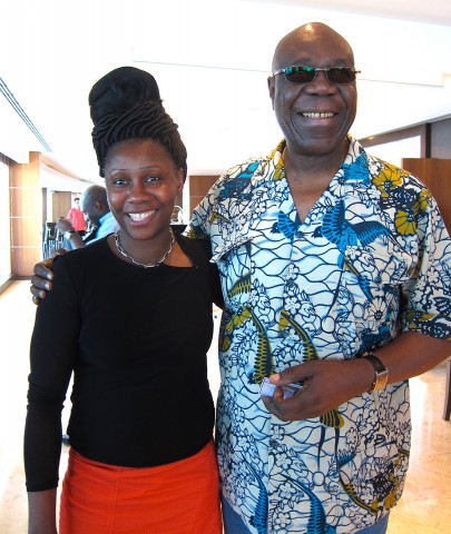 10 april 2013 › Rhode Makoumbou et le musicien camerounais Manu Dibango.