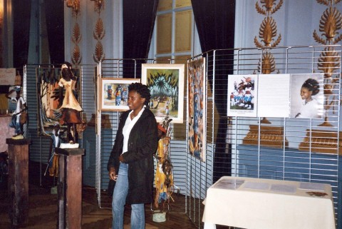 29 septembre 2007 › Exposition individuelle de Rhode Makoumbou au Salon Bleu du Casino de Spa.
