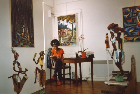 03 augustus 2005 › Exposition individuelle de Rhode Makoumbou «Une femme peintre et sculpteuse du Congo-Brazzaville».