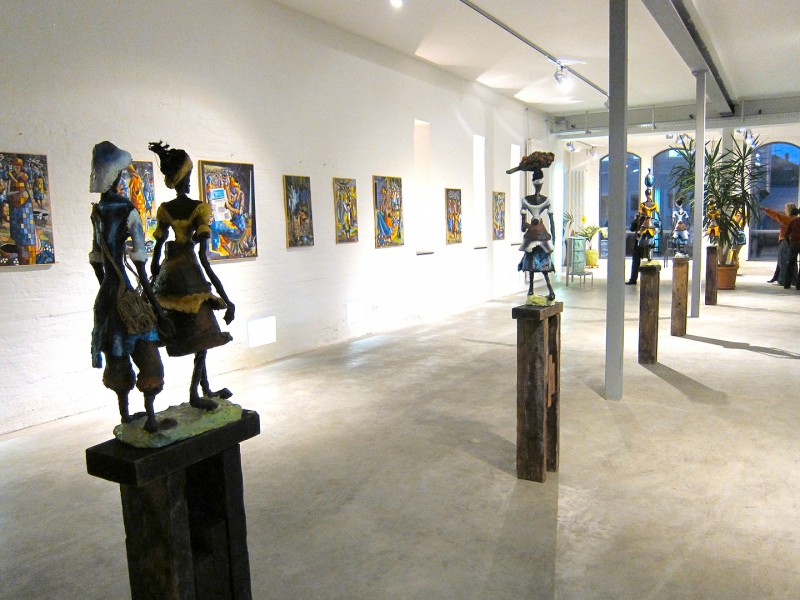 30 september 2011 › Expositon individuelle de Rhode Makoumbou présentée par l'association Akume.