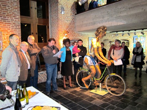 02 mars 2012 › Vernissage de l'exposition personnelle de Rhode Makoumbou au Château d'Oupeye.