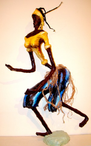 Rhode Makoumbou › Sculpture : «La danseuse du village» • ID › 201