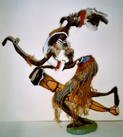 Rhode Makoumbou › Sculpture : «Le joueur de tam-tam (3)» • ID › 27